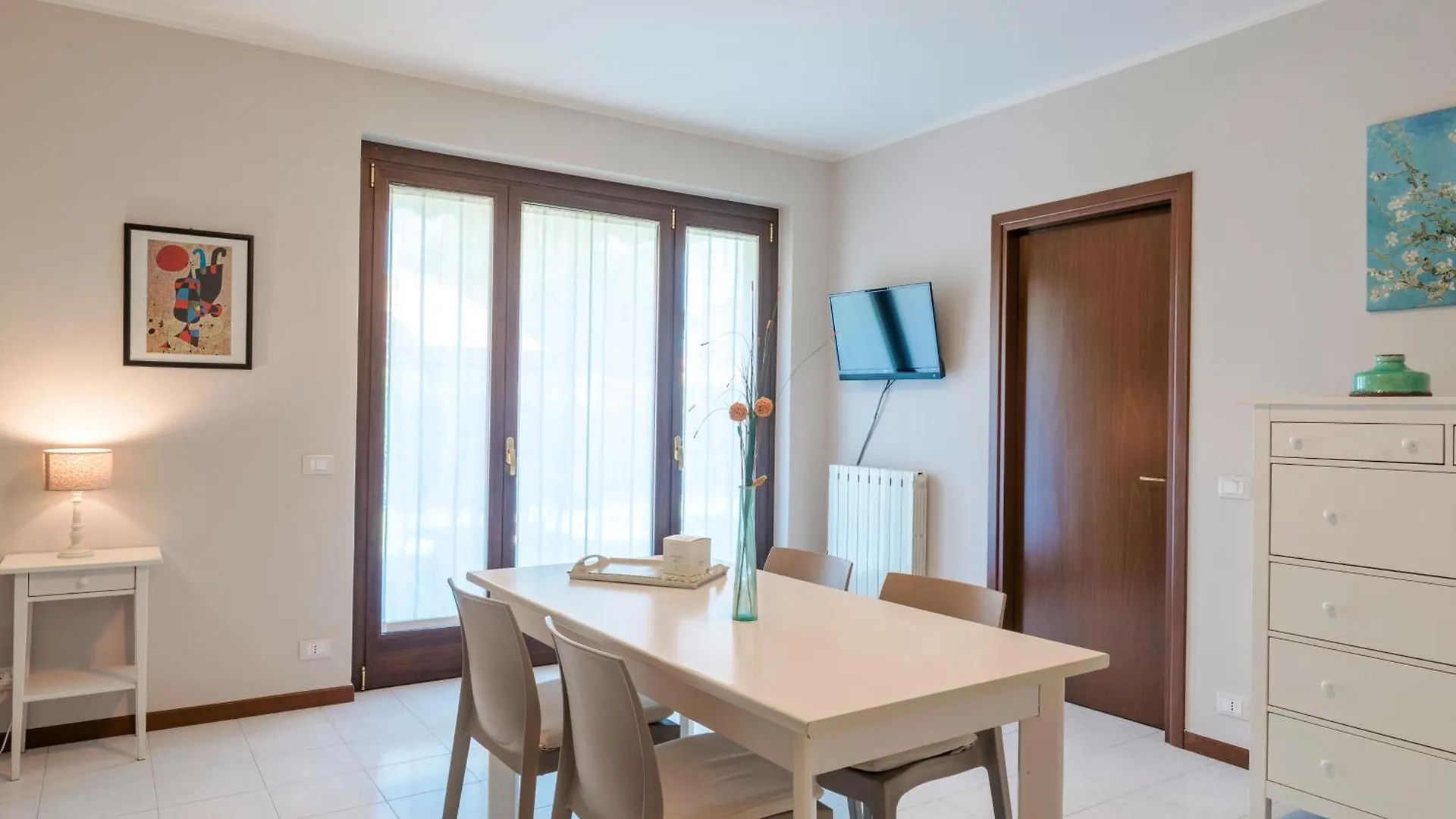 Apartments Blitz - Regarda Travel Lazise 0*,  Italy
